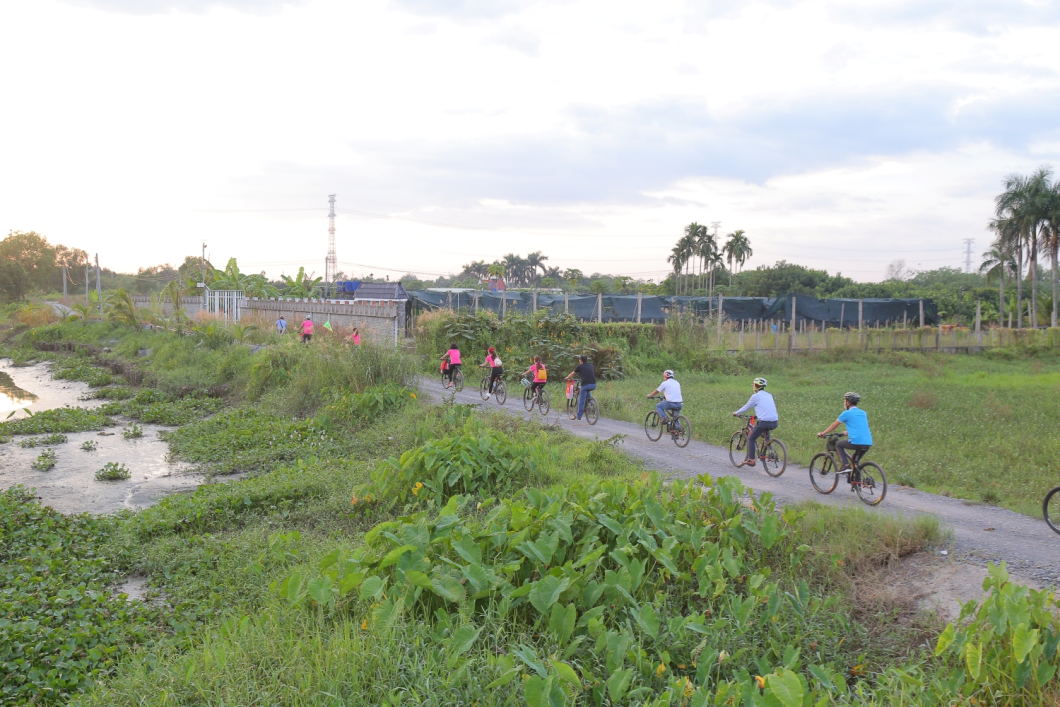 Tour Đạp Xe - Ngày Bình Yên Trên Vùng Đất Thép