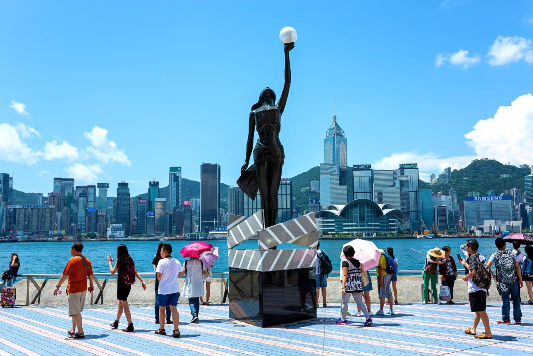 Du Lịch Hong Kong: Đỉnh Núi Thái Bình - Vịnh Nước Cạn - Đại Lộ Ngôi Sao