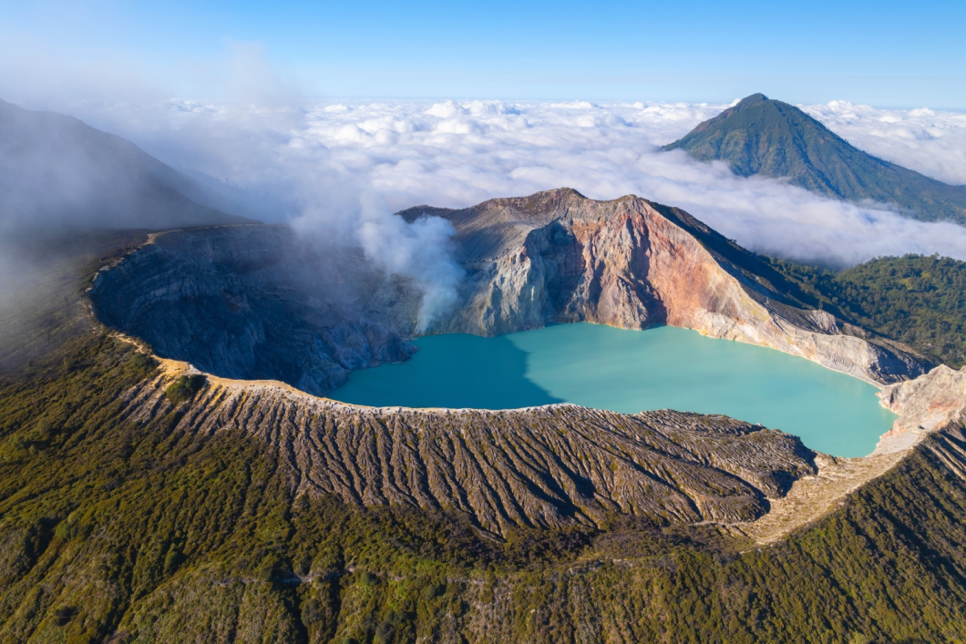 Du Lịch Indonesia: Trekking Ngắm Núi Lửa Bromo - Hồ Axit Ijen Xanh Ngọc - Thác Tumpak Sewu - Royal Brunei Airlines