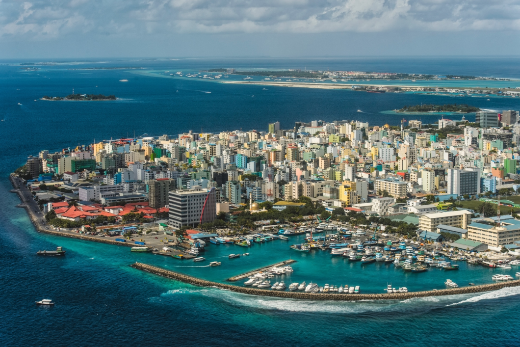 Du Lịch Maldives: Bơi Cùng Cá Mập Hiền Hòa - Ngắm Xác Tàu Đắm - Nghỉ Dưỡng 01 Đêm Water Villa