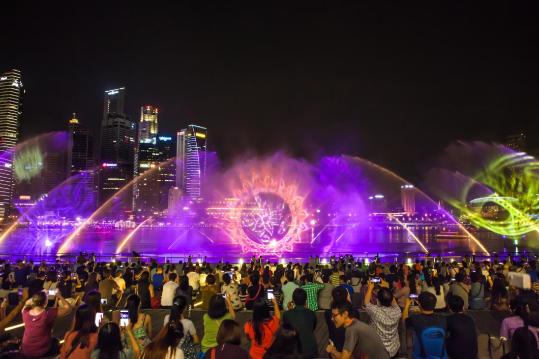 Du Lịch Singapore: Vườn Hoa Floral Fantasy - Spectra Light Show - Bữa Ăn BBQ