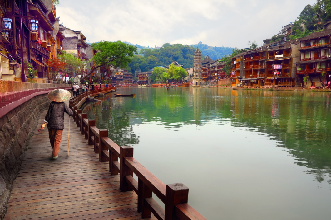Du Lịch Trung Quốc: Trương Gia Giới - Phượng Hoàng Cổ Trấn - Vũ Lăng Nguyên