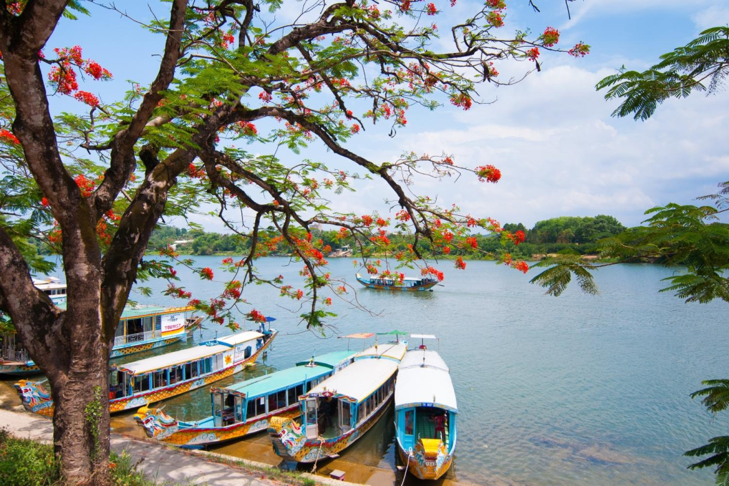 Du Lịch Đà Nẵng (Lễ 02/9): Bán Đảo Sơn Trà - Hội An - Cố Đô Huế
