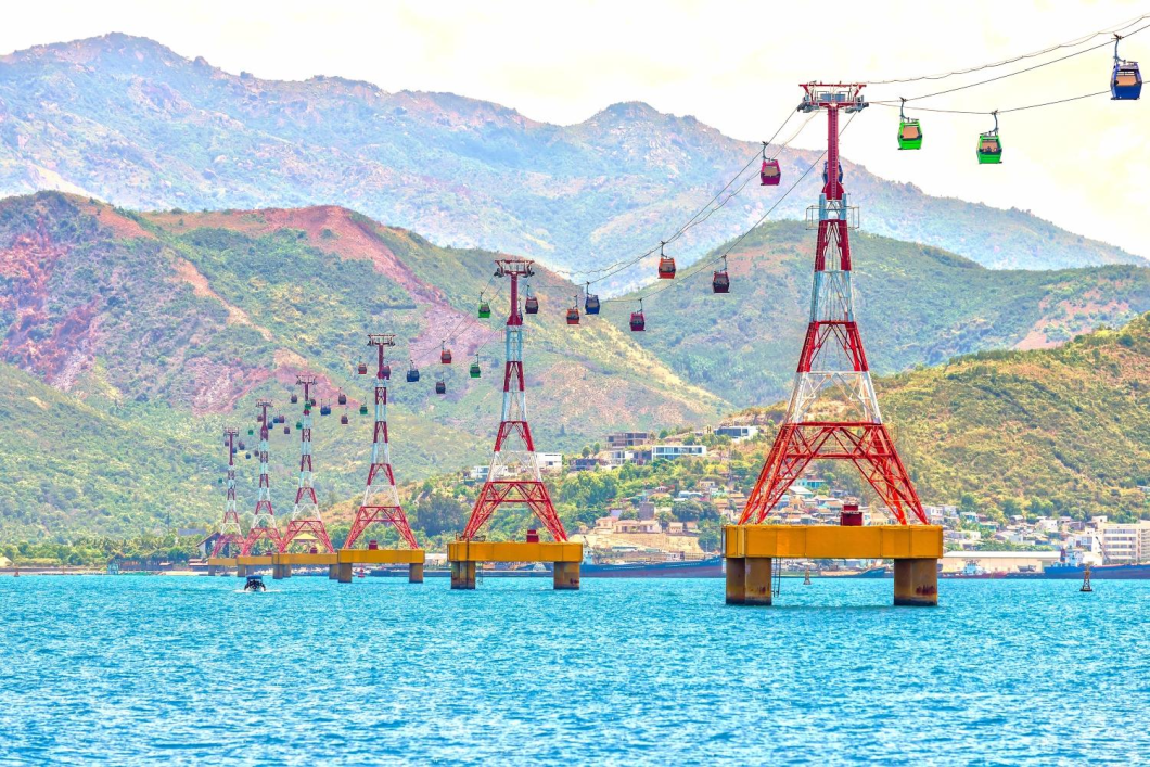 Du Lịch Nha Trang: Tháp Bà Ponagar - Vinwonders - Nhà Hát Đó