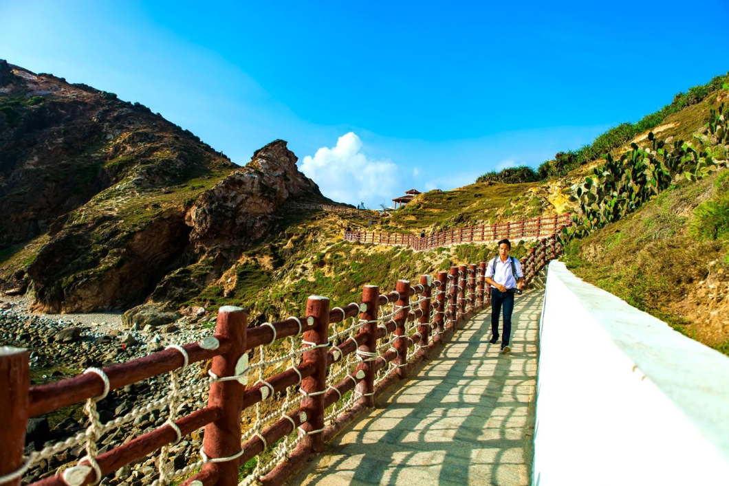 Du Lịch Quy Nhơn: Kỳ Co - Eo Gió - Bảo Tàng Quang Trung