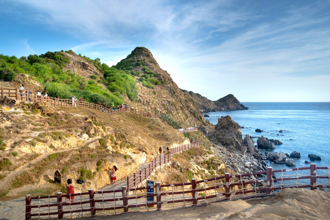 Du Lịch Quy Nhơn (Lễ 30/04): Kỳ Co - Eo Gió - Khu Dã Ngoại Trung Lương - Ghềnh Ráng