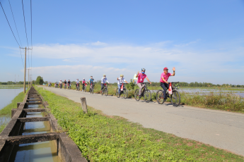 Tour Đạp Xe - Ngày Bình Yên Trên Vùng Đất Thép