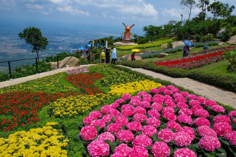 Du Lịch Tây Ninh: Núi Bà Đen - Tòa Thánh - Chùa Hang - Vườn Ưu Đàm - Đỉnh Vân Sơn