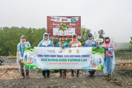 BenThanh Tourist góp sức phủ xanh rừng Phong Điền