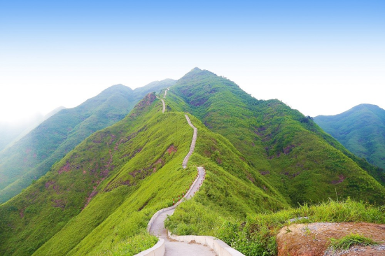 Du lịch Bình Liêu mùa đông phiêu diêu chốn đồng lau nở trắng trời