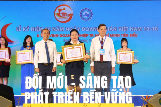 BenThanh Tourist lần thứ 7 được vinh danh Doanh nghiệp TP.HCM tiêu biểu