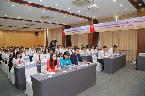Mạng bán tour du lịch trực tuyến hàng đầu tại Việt Nam | BenThanh Tourist Mạng bán tour du lịch trực tuyến hàng đầu tại Việt Nam | BenThanh Tourist
