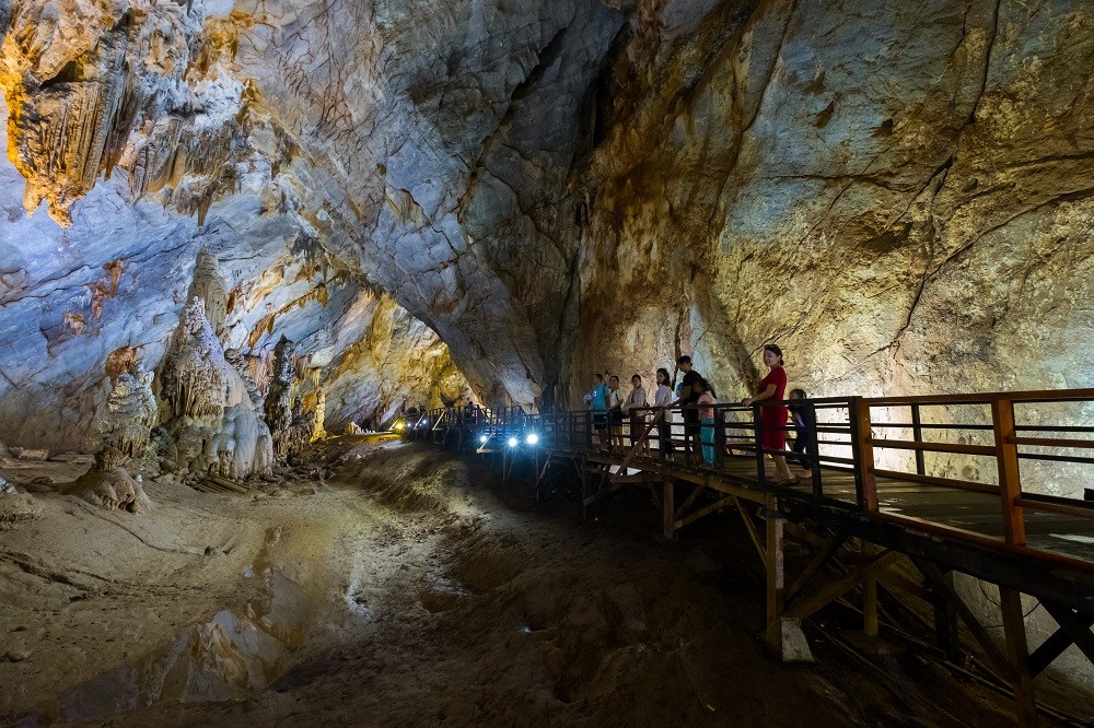 Mạng bán tour du lịch trực tuyến hàng đầu tại Việt Nam | BenThanh Tourist Mạng bán tour du lịch trực tuyến hàng đầu tại Việt Nam | BenThanh Tourist