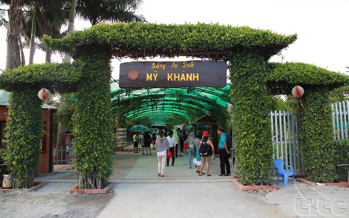 Mạng bán tour du lịch trực tuyến hàng đầu tại Việt Nam | BenThanh Tourist