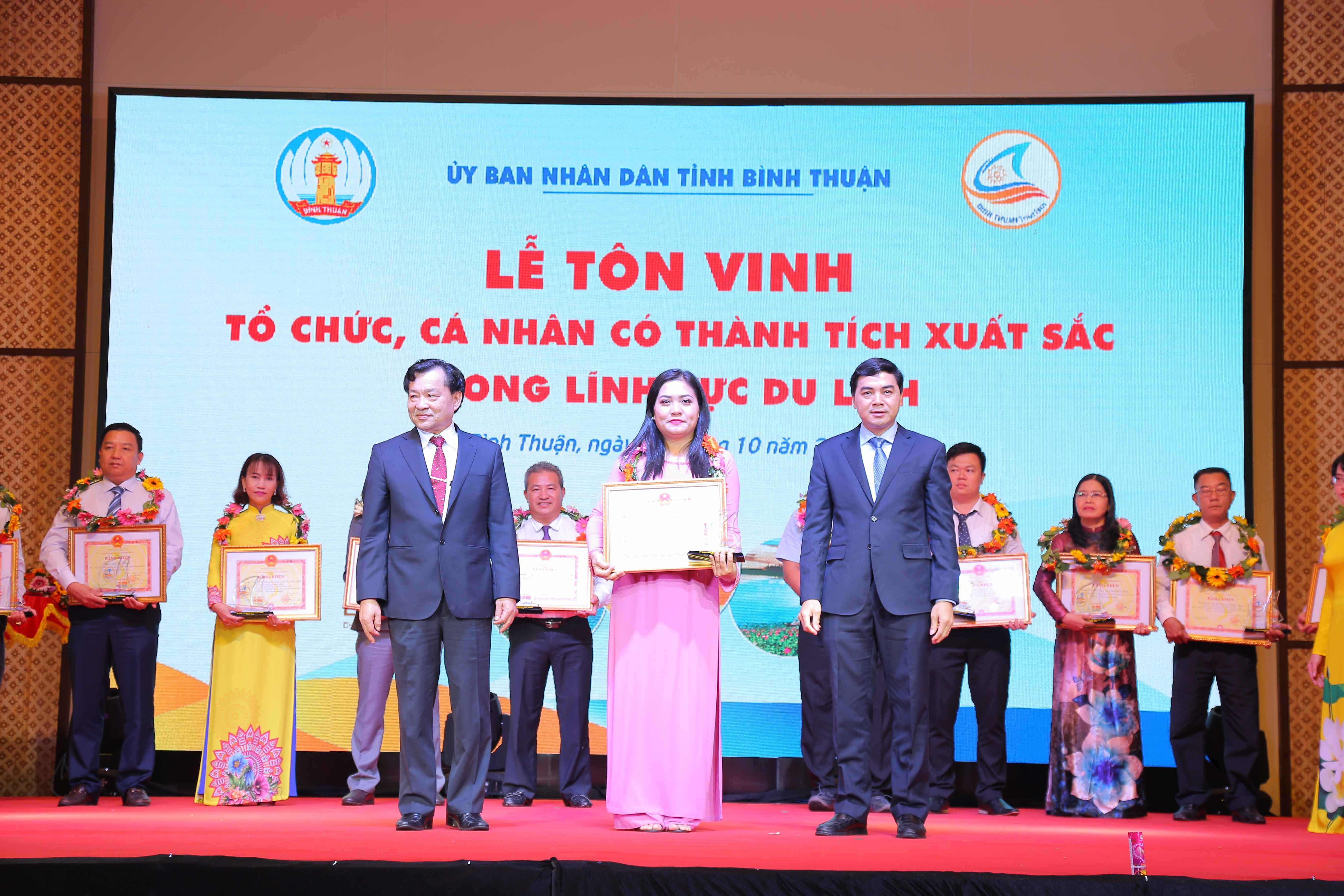 Mạng bán tour du lịch trực tuyến hàng đầu tại Việt Nam | BenThanh Tourist Mạng bán tour du lịch trực tuyến hàng đầu tại Việt Nam | BenThanh Tourist
