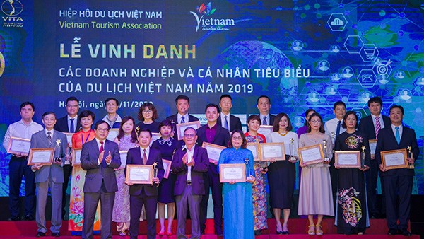 Mạng bán tour du lịch trực tuyến hàng đầu tại Việt Nam | BenThanh Tourist