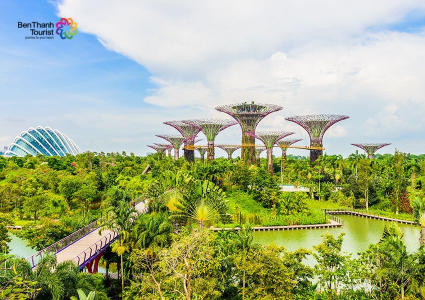 Gardens by the Bay Gardens by the Bay