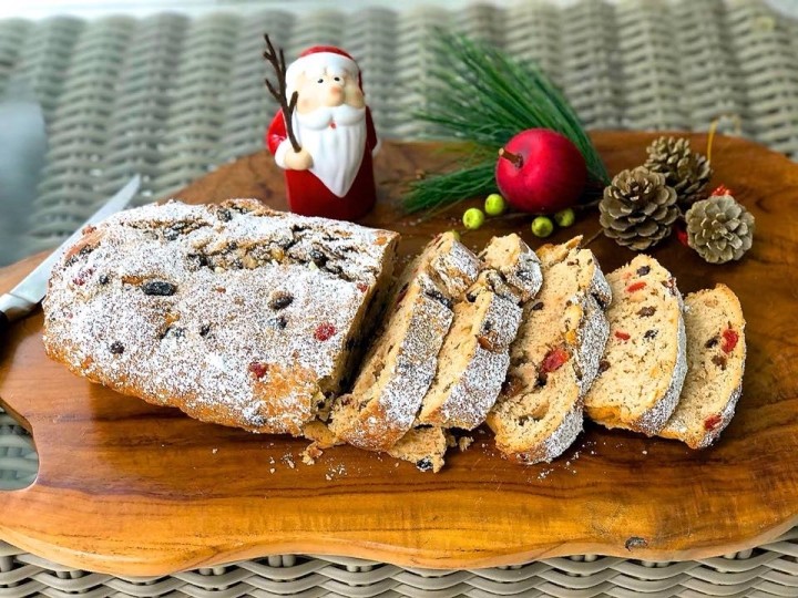Bánh Weihnachtsstollen Bánh Weihnachtsstollen
