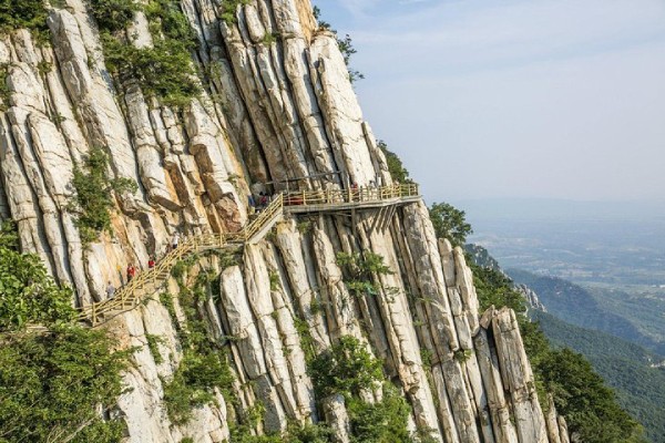 Mạng bán tour du lịch trực tuyến hàng đầu tại Việt Nam | BenThanh Tourist Mạng bán tour du lịch trực tuyến hàng đầu tại Việt Nam | BenThanh Tourist