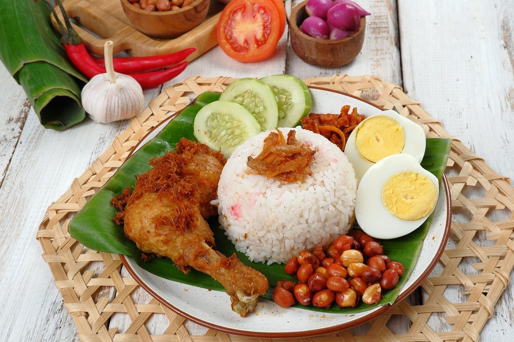 cơm truyền thống Nasi Lemak