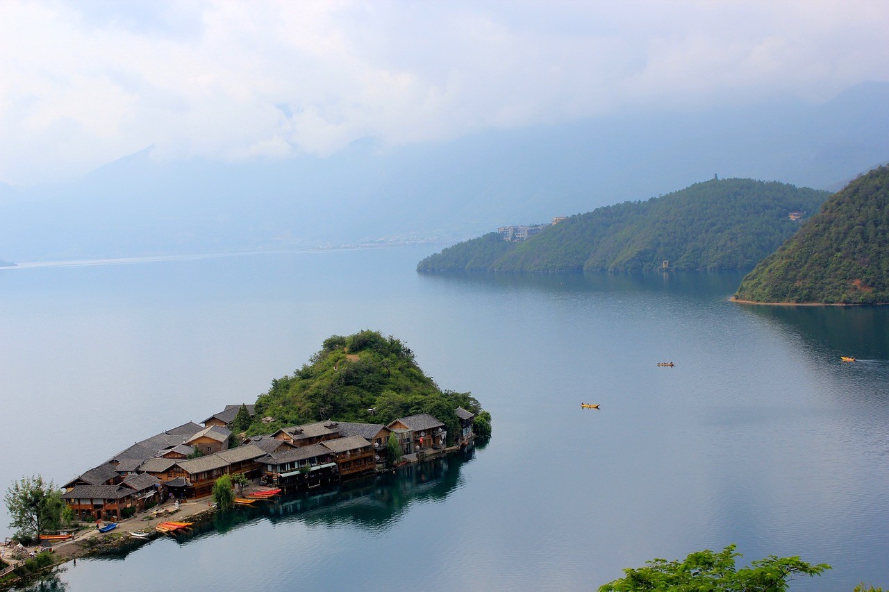 hồ lugu