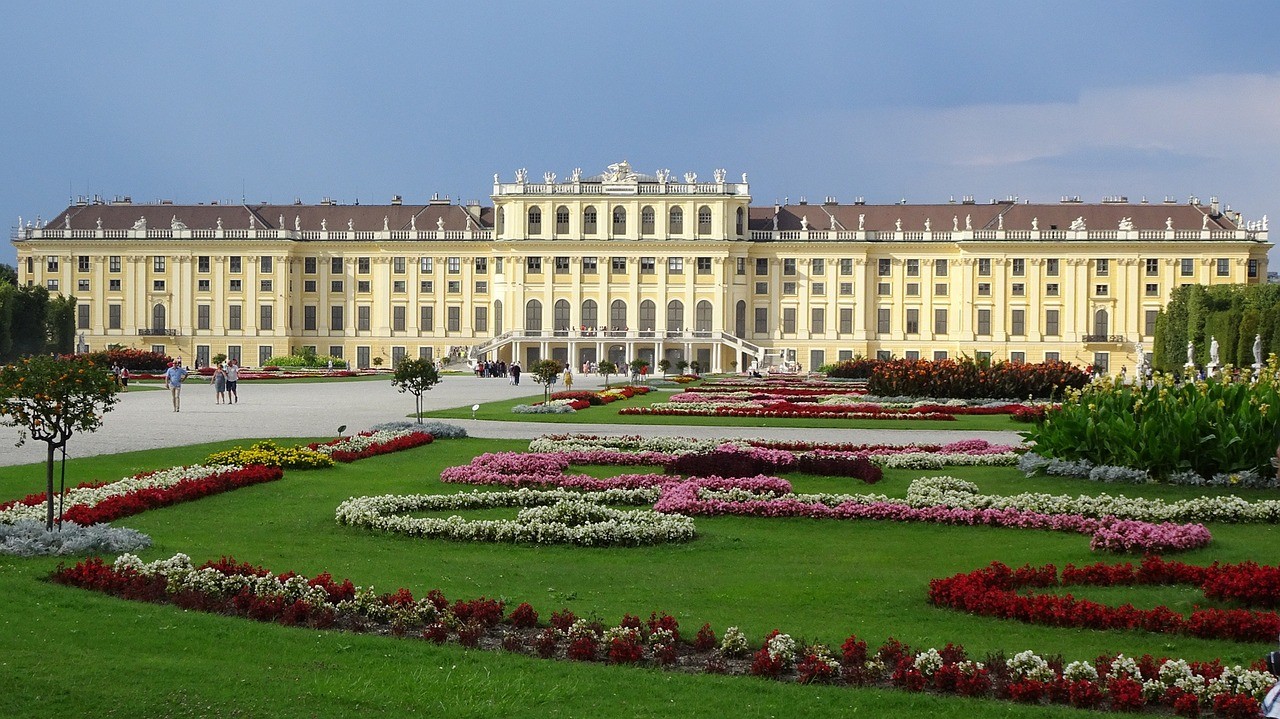 Lâu đài Schönbrunn Lâu đài Schönbrunn