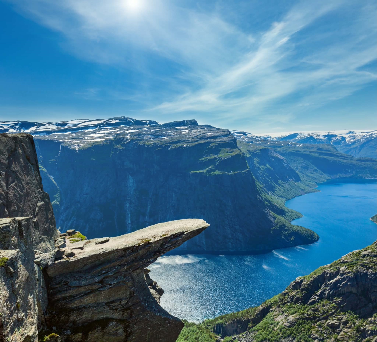 luoi-quy-trolltunga luoi-quy-trolltunga